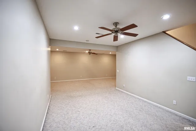 $395,000 | 5 Pheasant Lane, Pittsfield, IL 62363