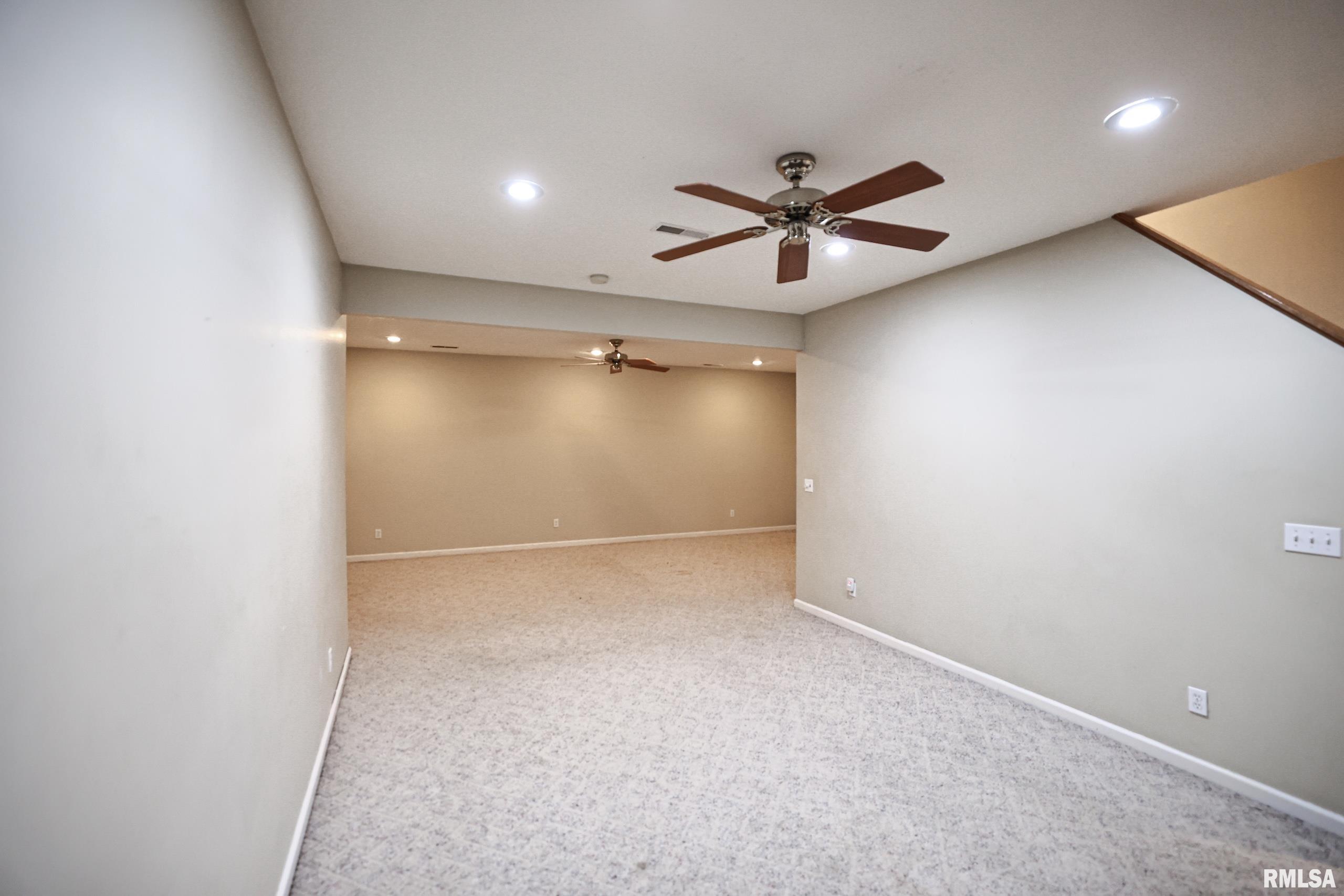 5 Pheasant Lane Pittsfield, IL 62363 - Photo 70 of 74