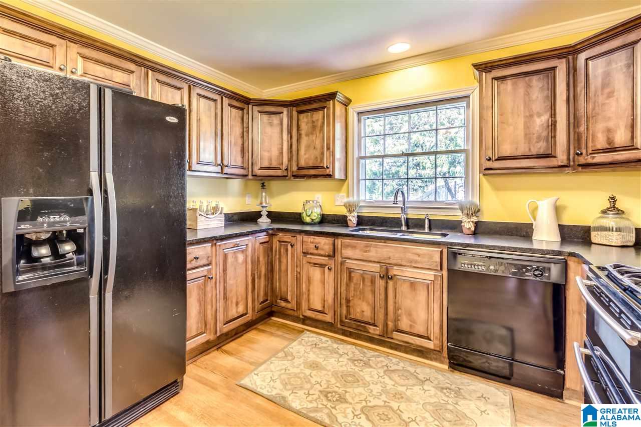 3516 Spring Valley Court Birmingham, AL 35223 - Photo 8 of 26