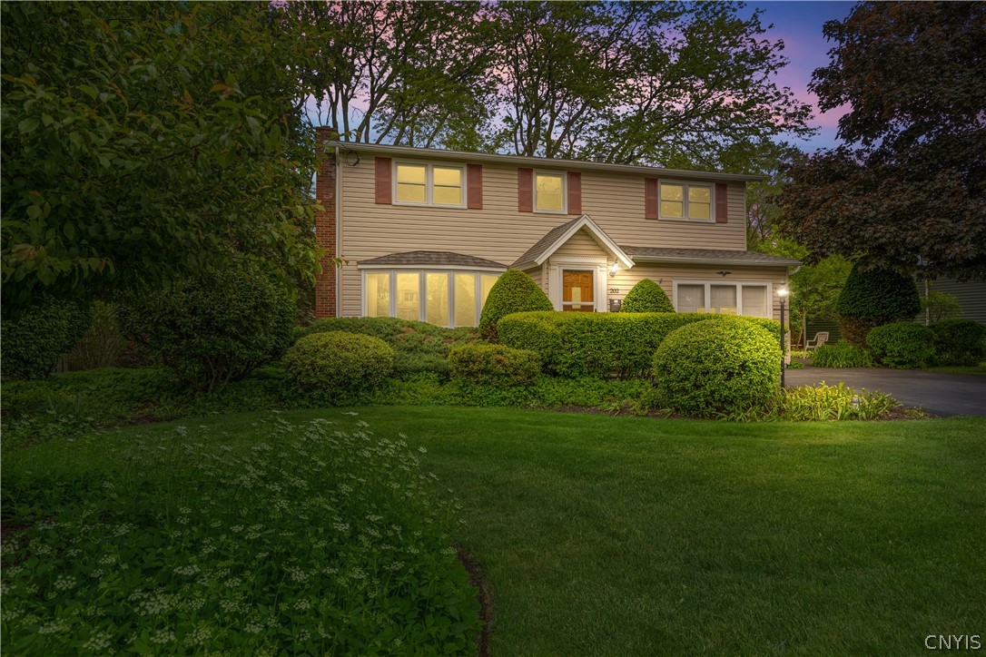 202 Arbordale Road East Camillus, NY 13219 - Photo 2 of 26