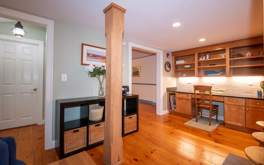 18 County Street, Unit 4 Ipswich, MA 01938 - Photo 11 of 42 Gallery Image 11