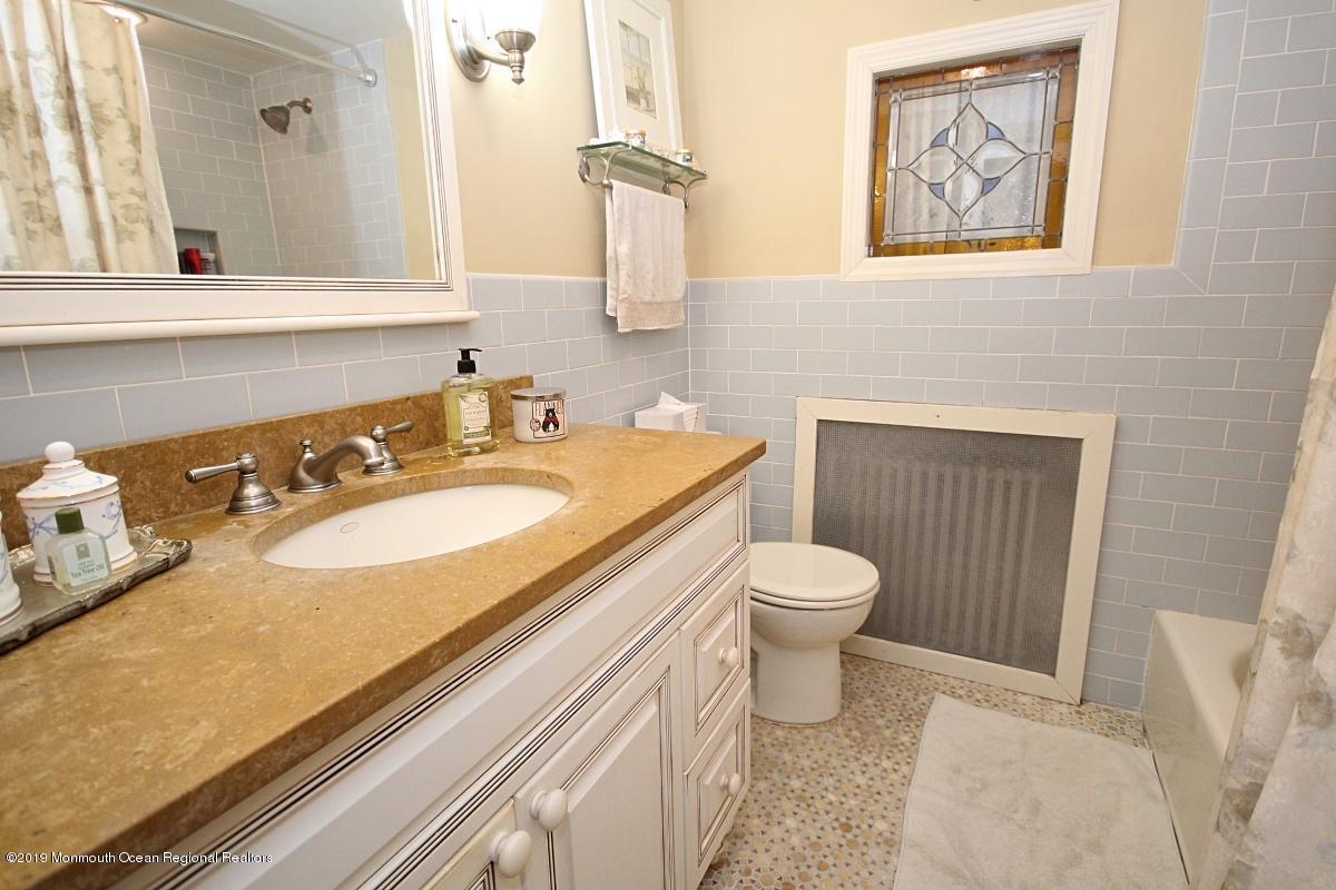 47 Weaverville Road Freehold, NJ 07728 - Photo 8 of 34 image 7