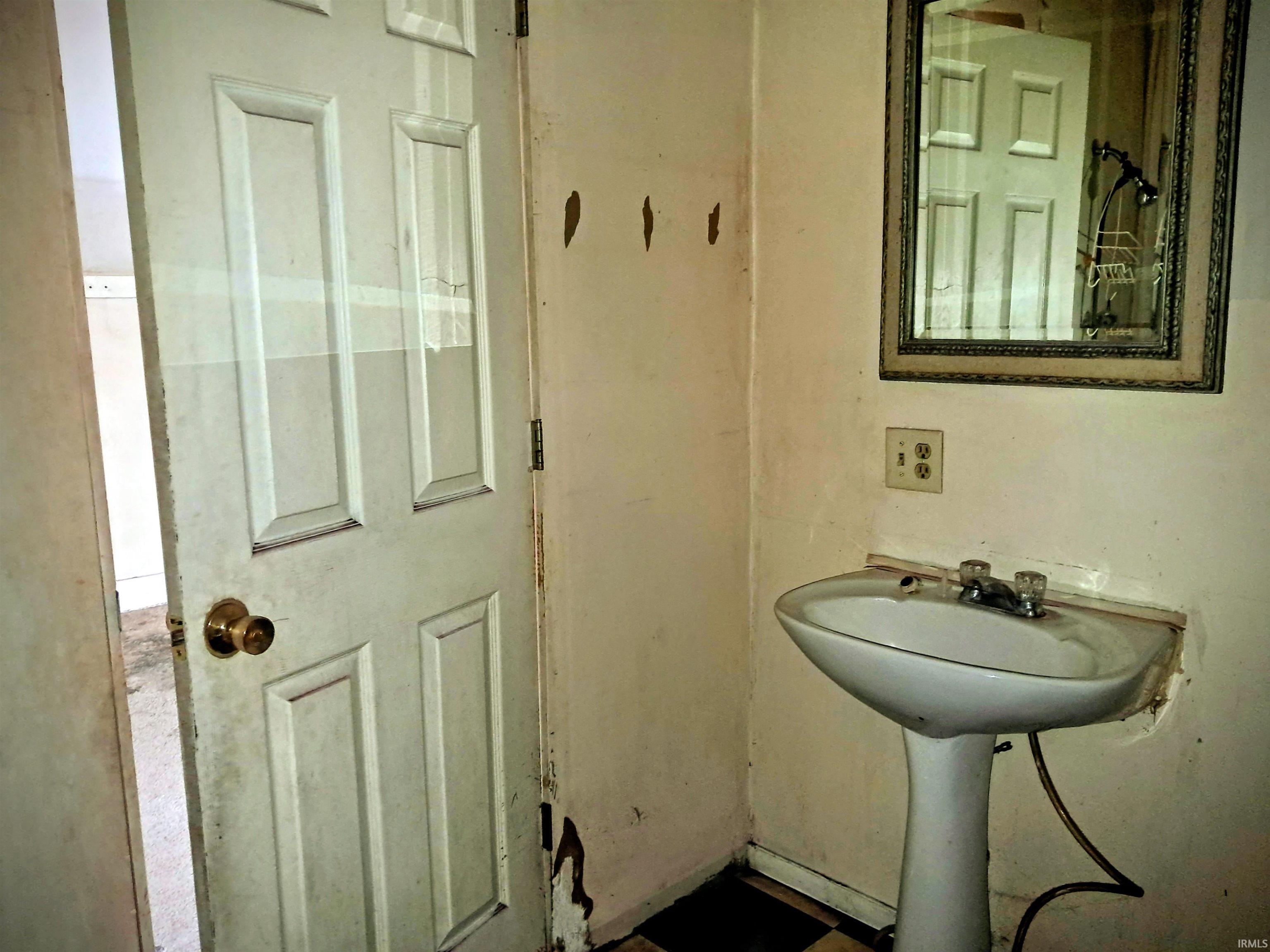 110 West 6th Street Peru, IN 46970 - Photo 19 of 35