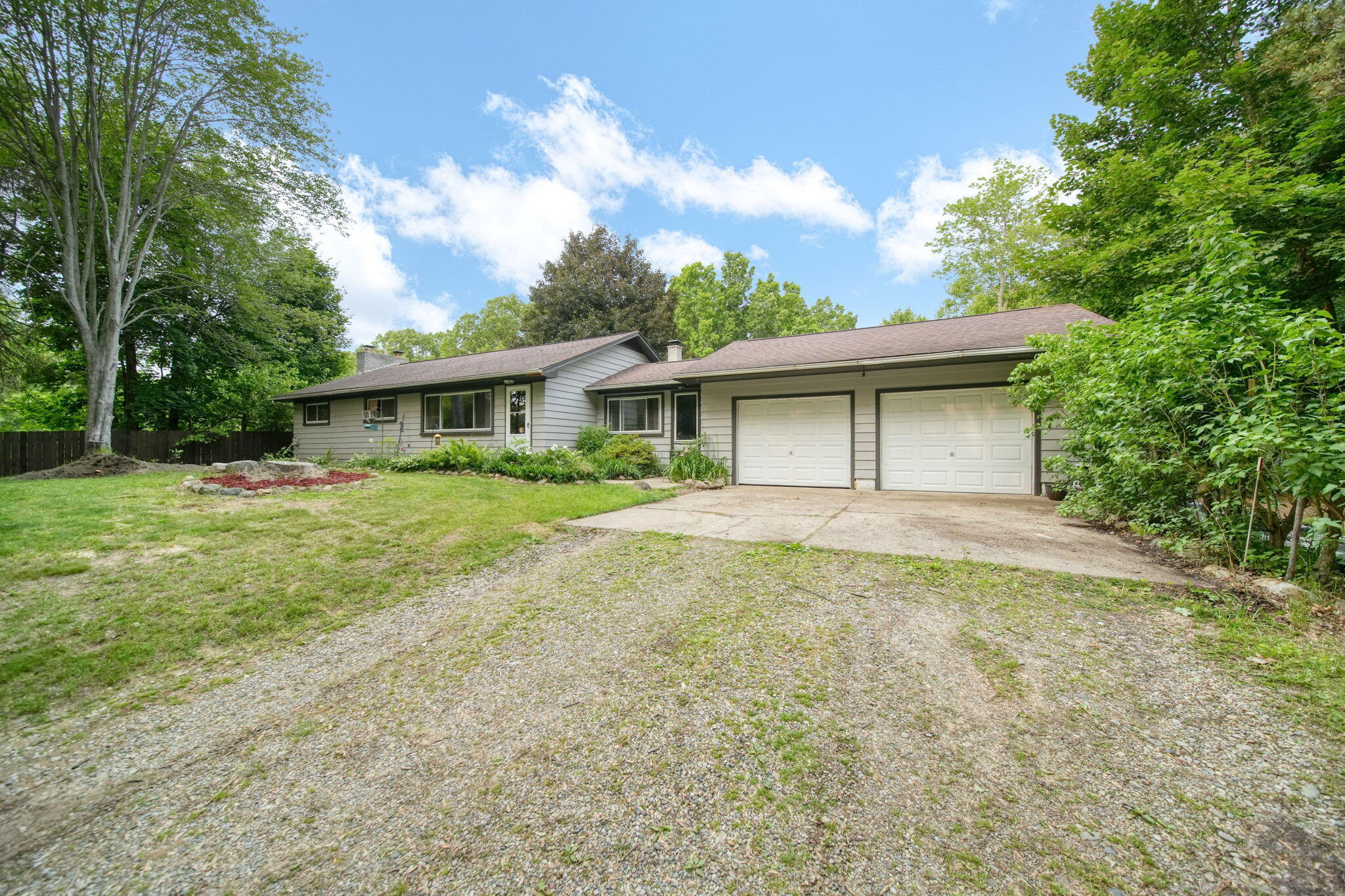 16867 Waterloo Road Chelsea, MI 48118 - Photo 2 of 63 2