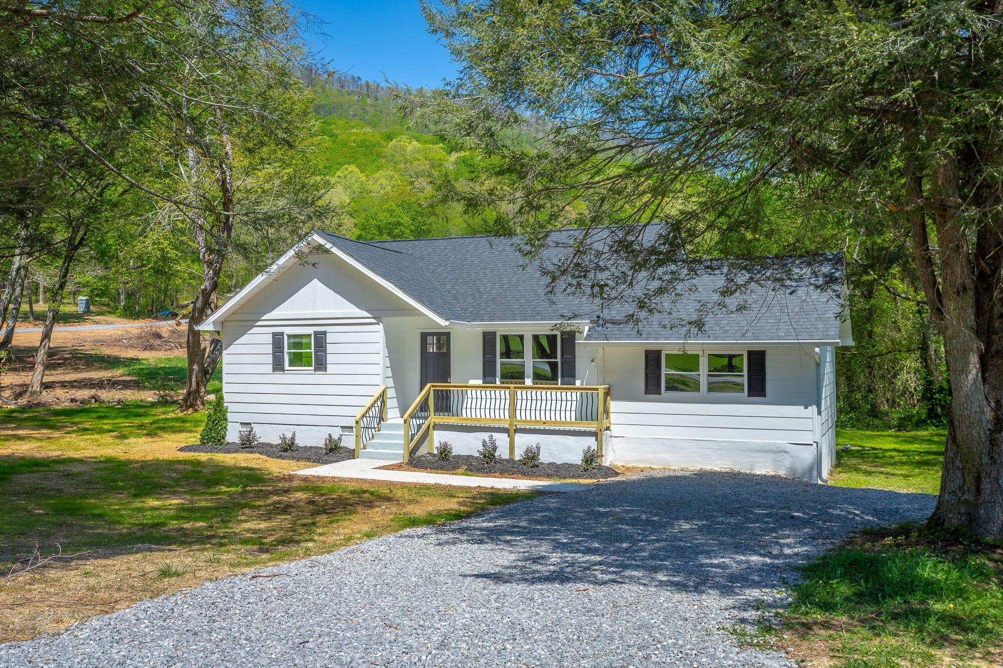 8009 Selcer Road Hixson, TN 37343 - Photo 2 of 24 Photo 2