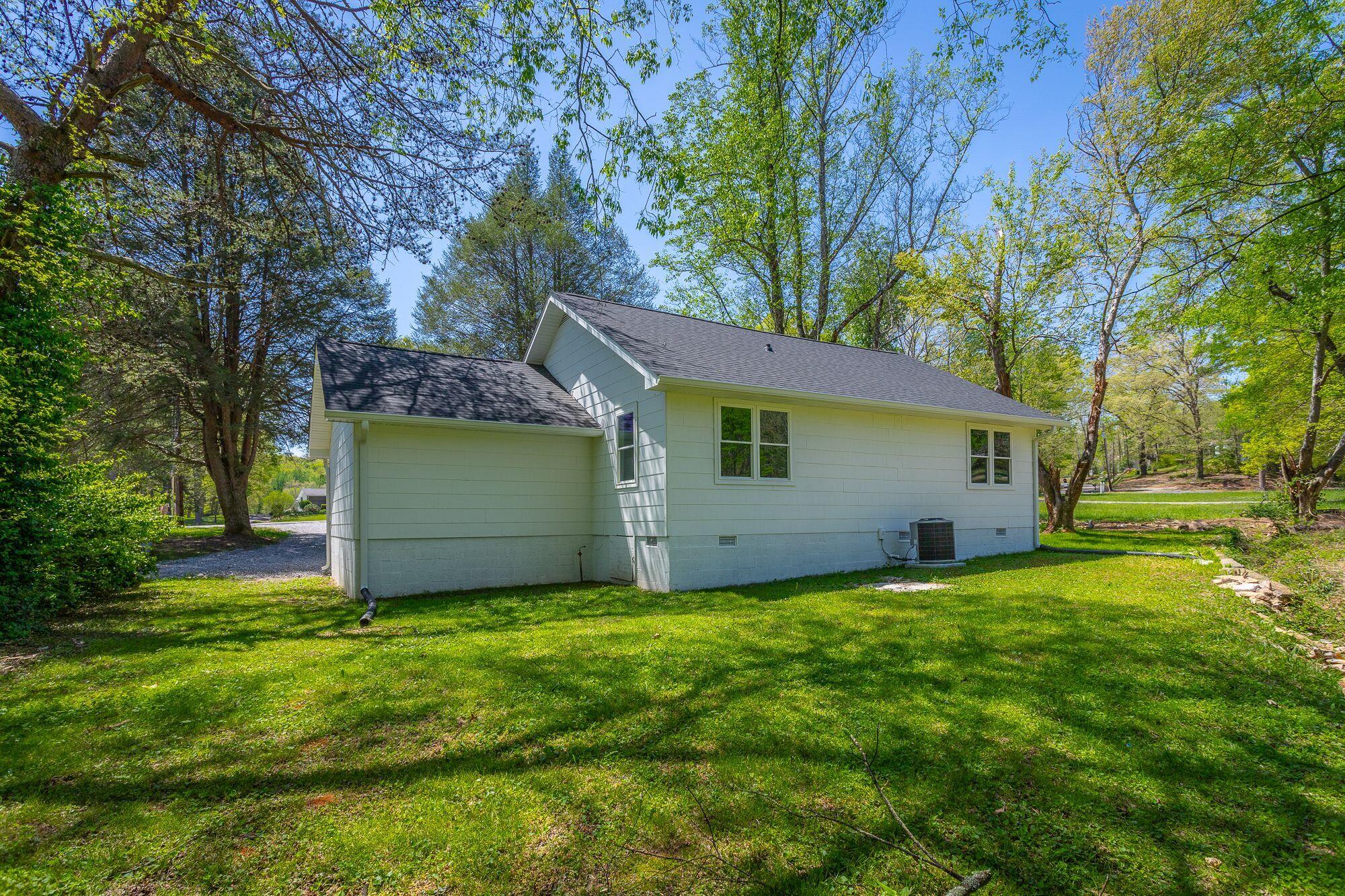 8009 Selcer Road Hixson, TN 37343 - Photo 6 of 24 Photo 6