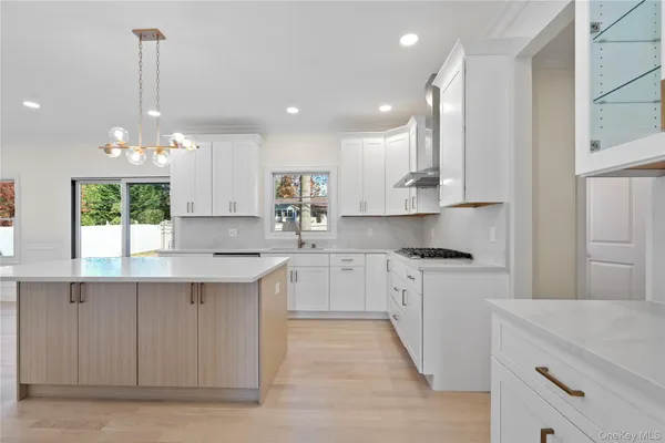 $2,488,000 | 5 Steuben Drive, Jericho, NY 11753