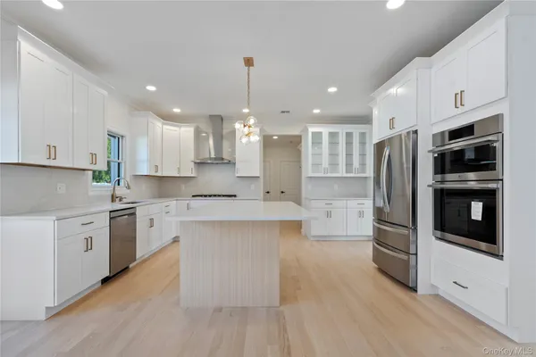 $2,488,000 | 5 Steuben Drive, Jericho, NY 11753