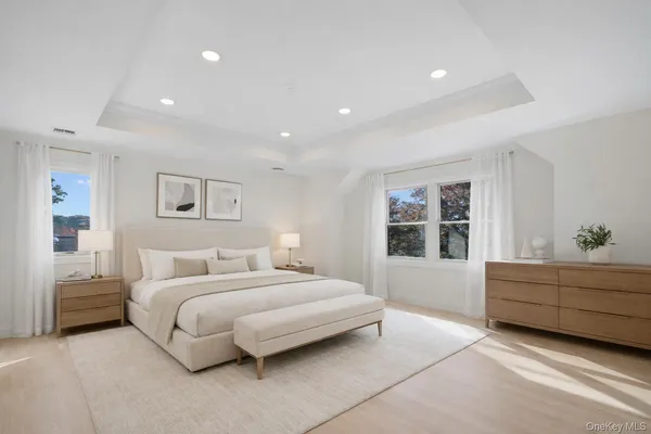 $2,488,000 | 5 Steuben Drive, Jericho, NY 11753