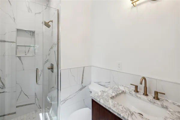 $2,488,000 | 5 Steuben Drive, Jericho, NY 11753