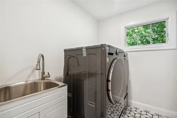 $2,488,000 | 5 Steuben Drive, Jericho, NY 11753