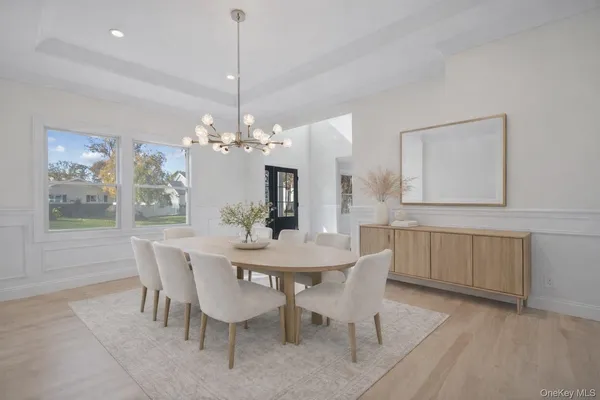 $2,488,000 | 5 Steuben Drive, Jericho, NY 11753