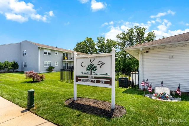 a view of backyard with a garden and plants