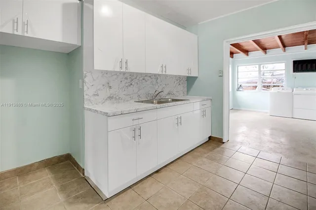 $750,000 | 3462 Southwest 27th Street, Miami, FL 33133