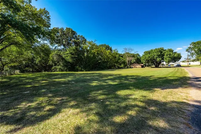 a view of a golf course