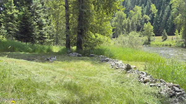 $450,000 | 10832 Old River Road, Kingston, ID 83839