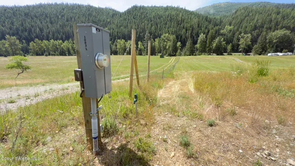$439,000 | 10832 Old River Road, Kingston, ID 83839