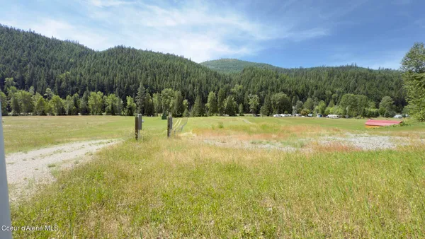 $439,000 | 10832 Old River Road, Kingston, ID 83839