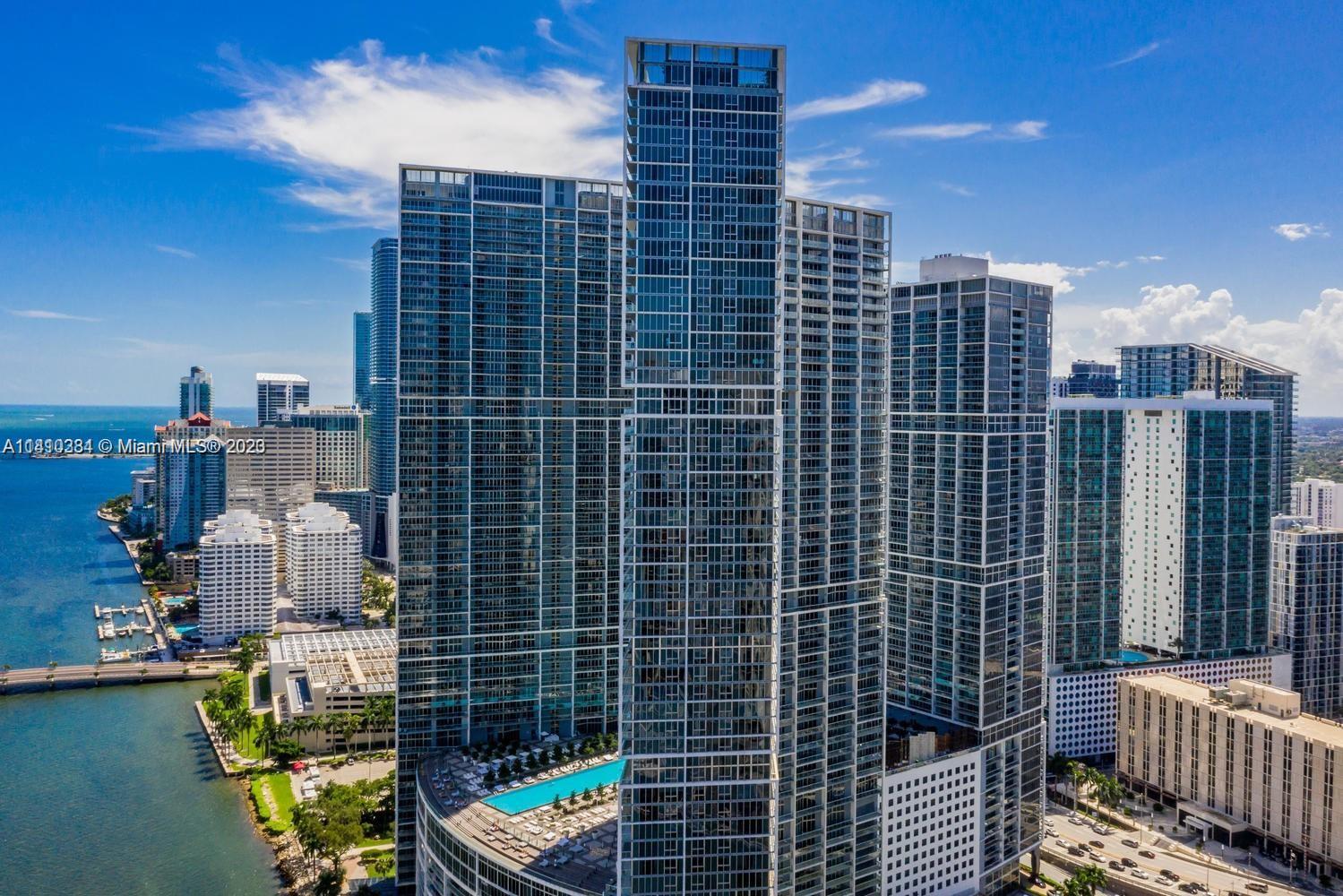 485 Brickell Avenue, Unit 2803 Miami, FL 33131 - Photo 9 of 9 a view of a balcony with city view