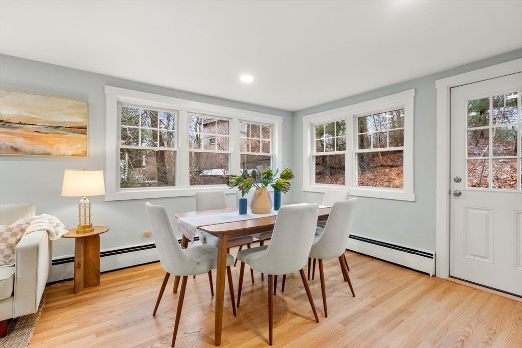 79 Dexter Road Melrose, MA 02176 - Photo 6 of 38 Gallery Image 6