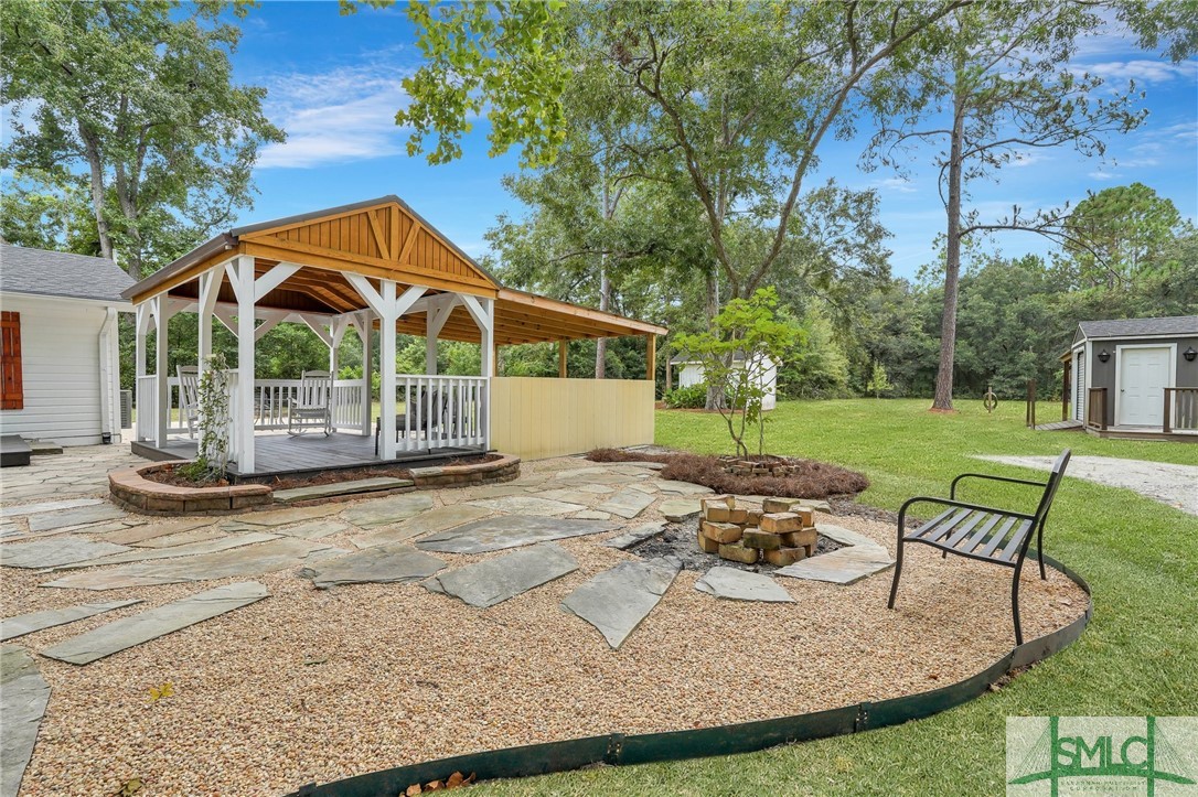 392 Blandford Road Rincon, GA 31326 - Photo 4 of 43 The perfect space to unwind or entertain