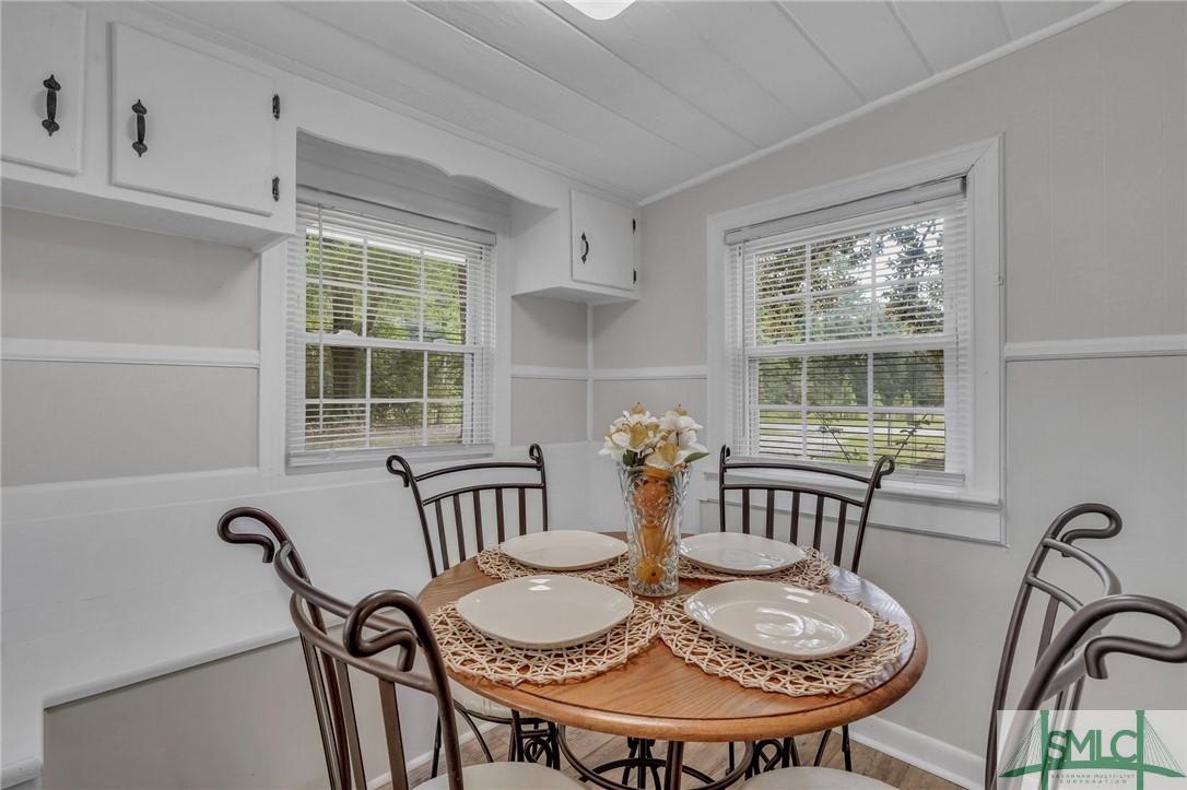 392 Blandford Road Rincon, GA 31326 - Photo 8 of 43 Custom breakfast area