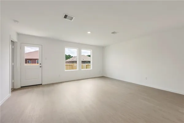 $2,195 | 5433 Bear Run, Bryan, TX 77807