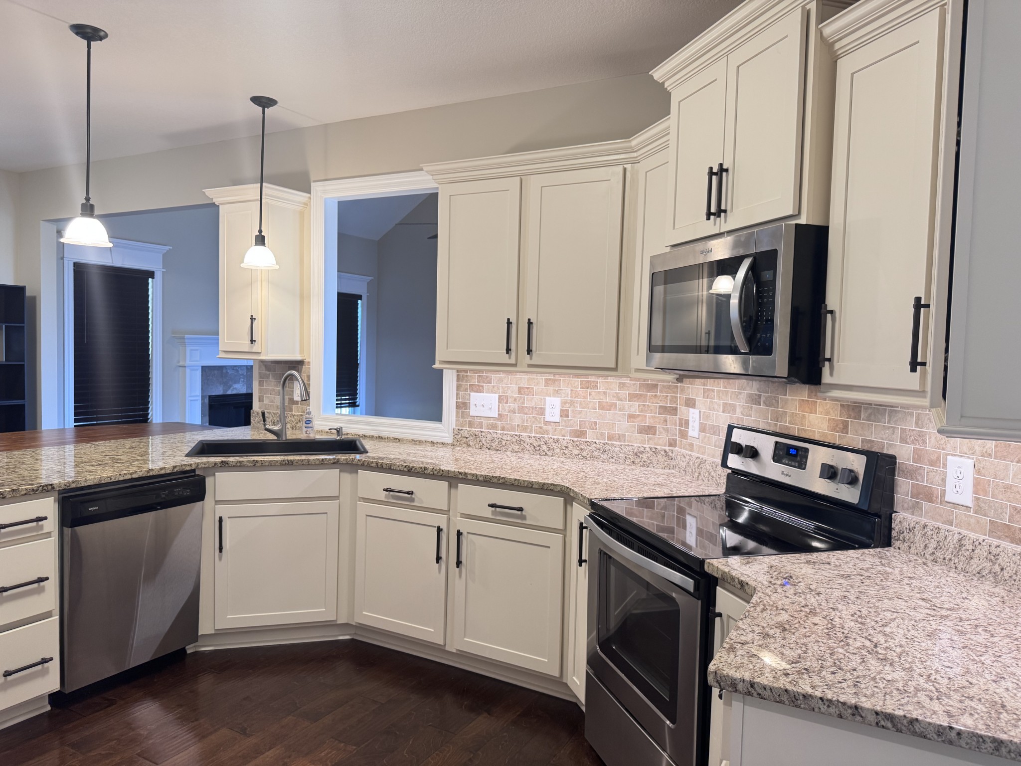 3527 Rabbit Run Trail Clarksville, TN 37043 - Photo 10 of 49 Gallery Image 10