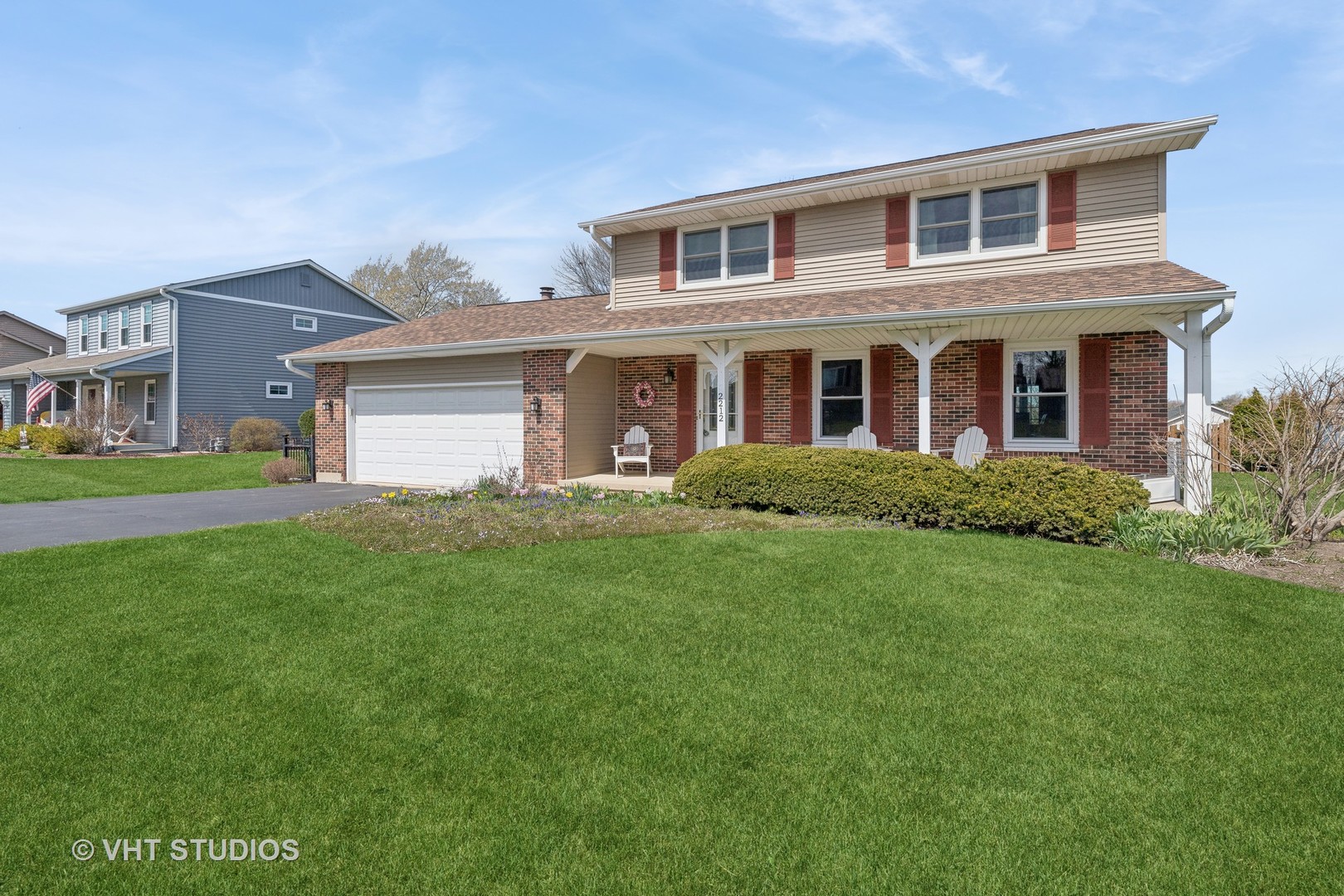 2212 High Point Drive Lindenhurst, IL 60046 - Photo 1 of 27 Gallery Image 1