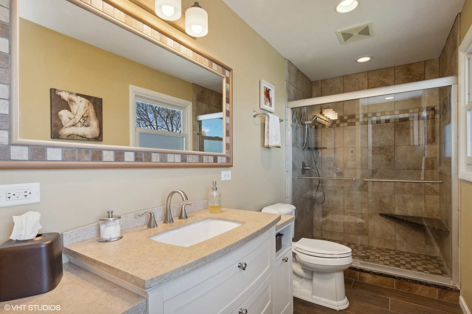 2212 High Point Drive Lindenhurst, IL 60046 - Photo 13 of 27 Gallery Image 13