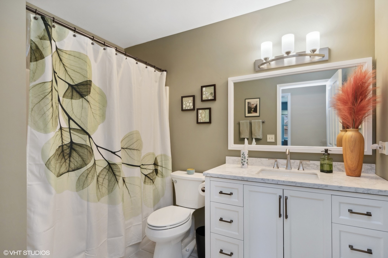 2212 High Point Drive Lindenhurst, IL 60046 - Photo 16 of 27 Gallery Image 16