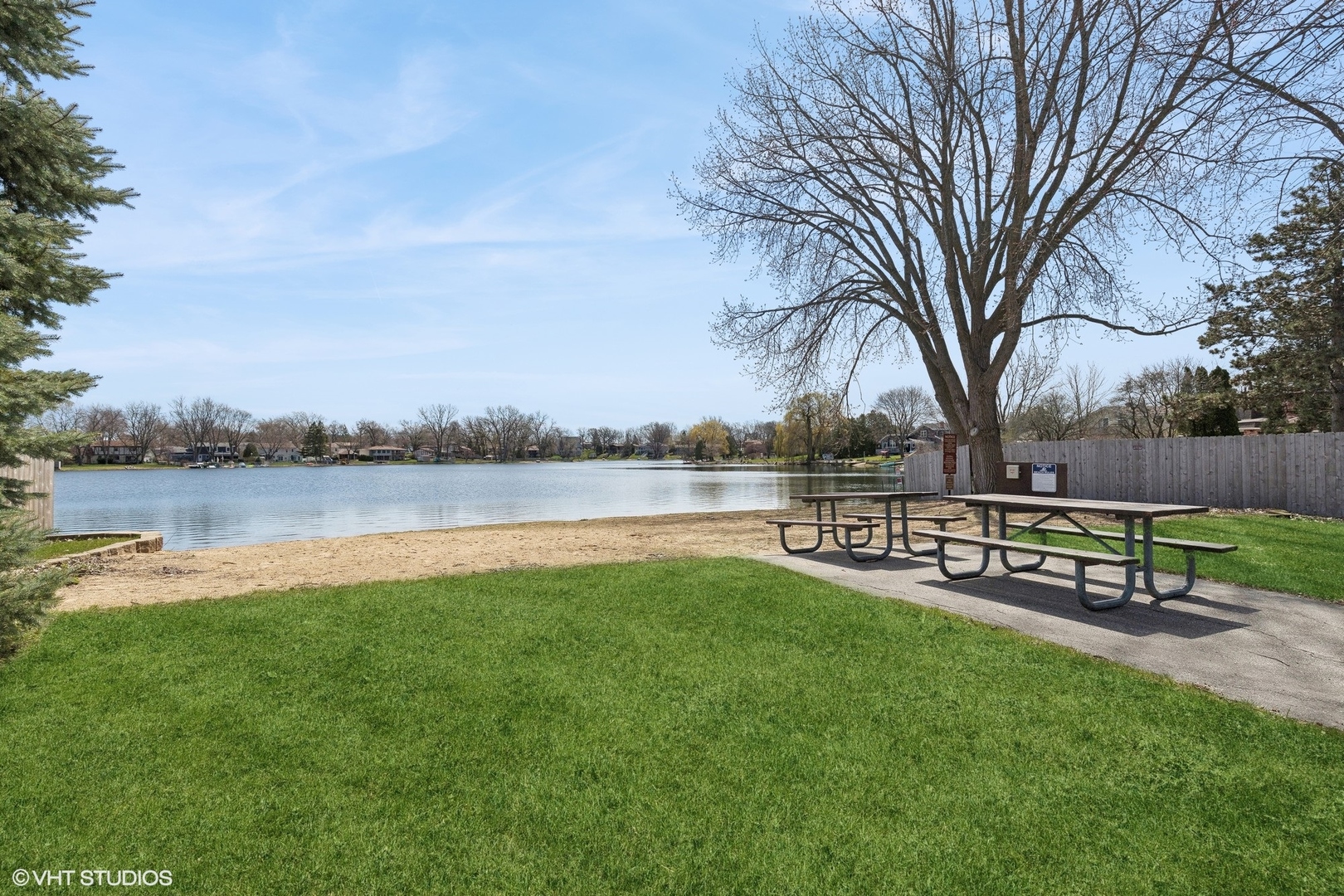 2212 High Point Drive Lindenhurst, IL 60046 - Photo 23 of 27 Gallery Image 23