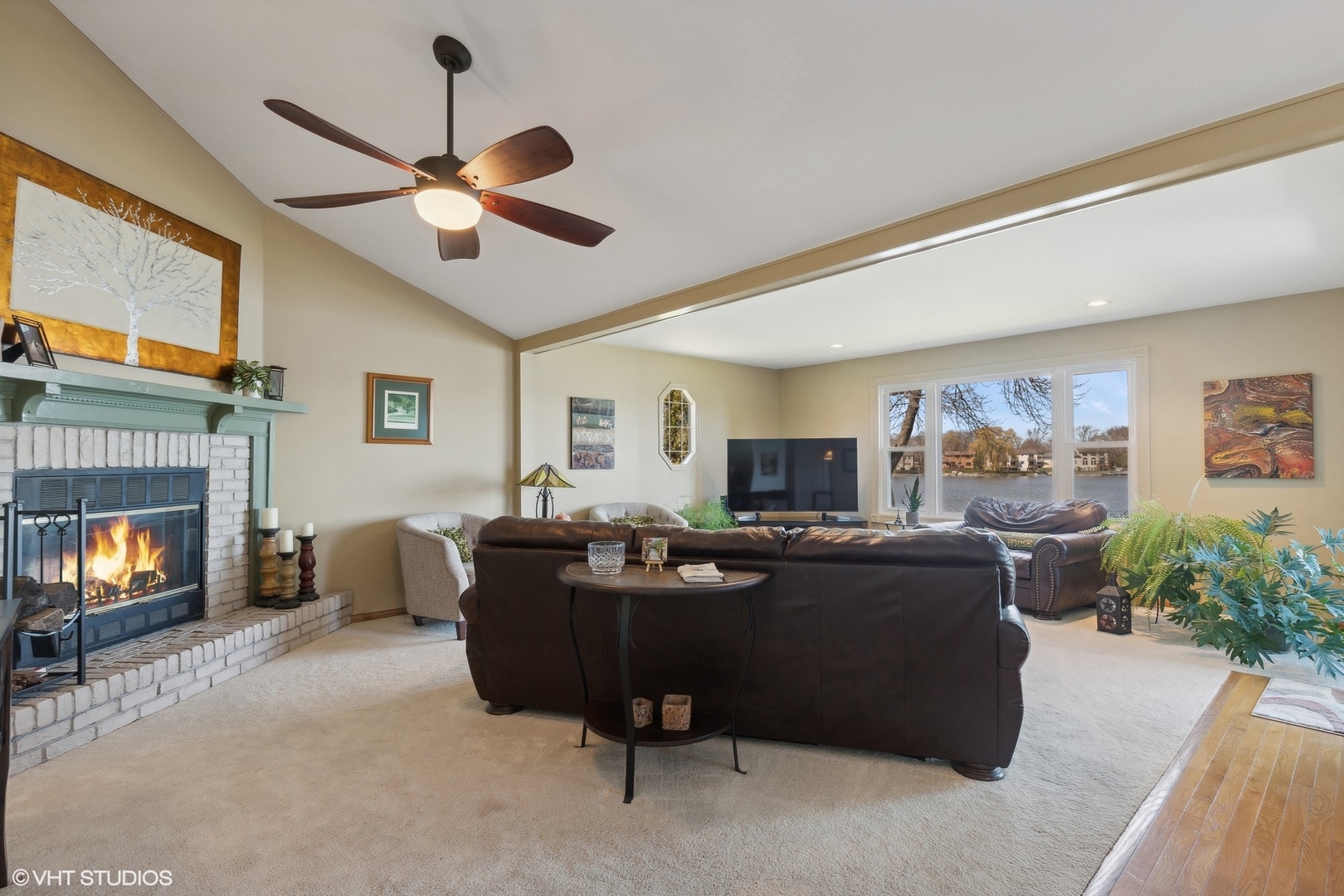 2212 High Point Drive Lindenhurst, IL 60046 - Photo 9 of 27 Gallery Image 9