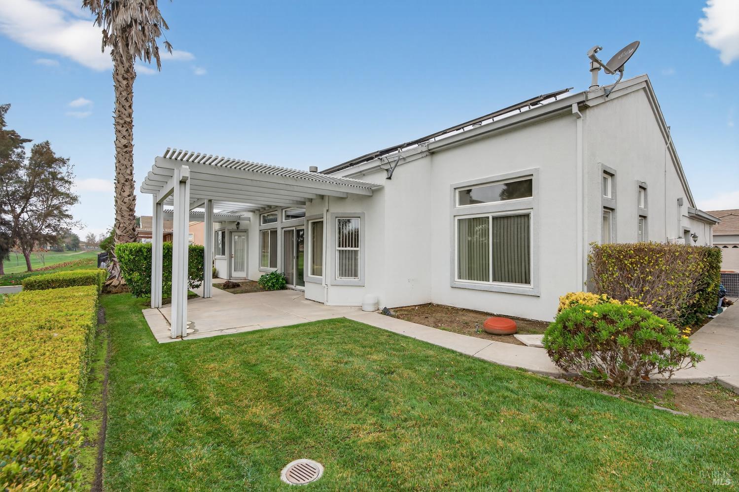 1024 Vintage Drive Rio Vista, CA 94571 - Photo 40 of 52 a front view of a house with garden