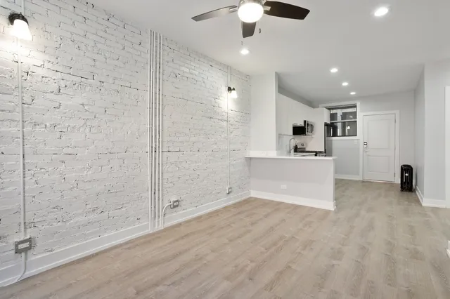 $2,303 | 1706 West Juneway Terrace, Unit 1H, Chicago, IL 60626