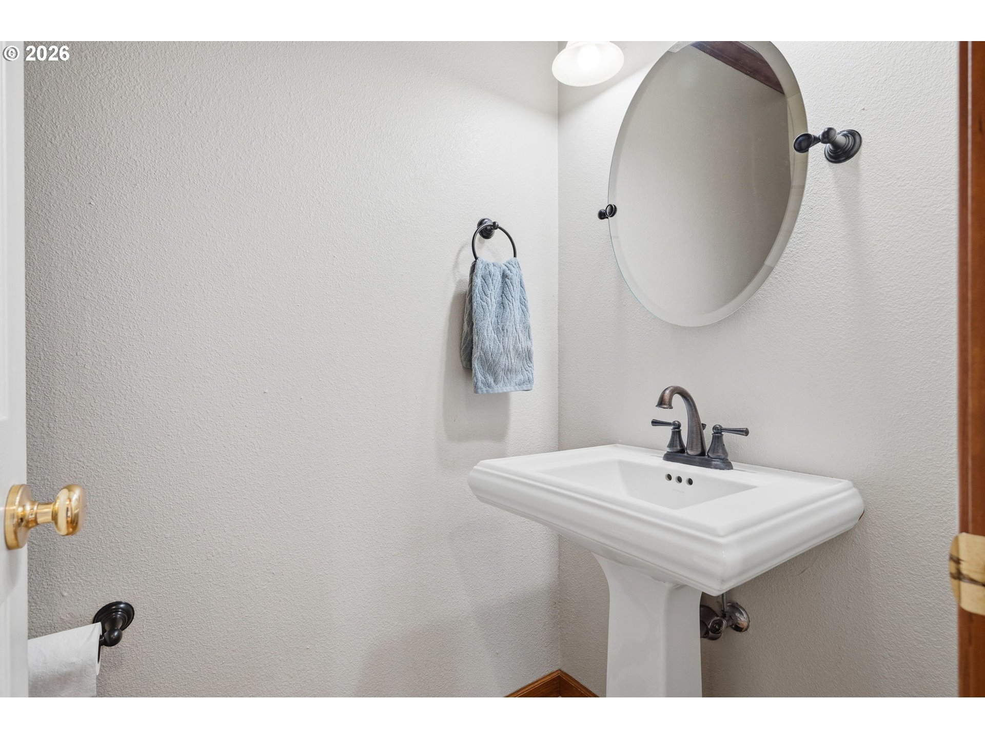 14633 Ehlen Road Northeast Aurora, OR 97002 - Photo 20 of 48 Bathroom