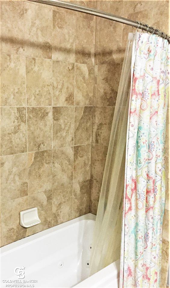 52495 Sass Road New Baltimore, MI 48047 - Photo 23 of 42 50007953-22.JPG
