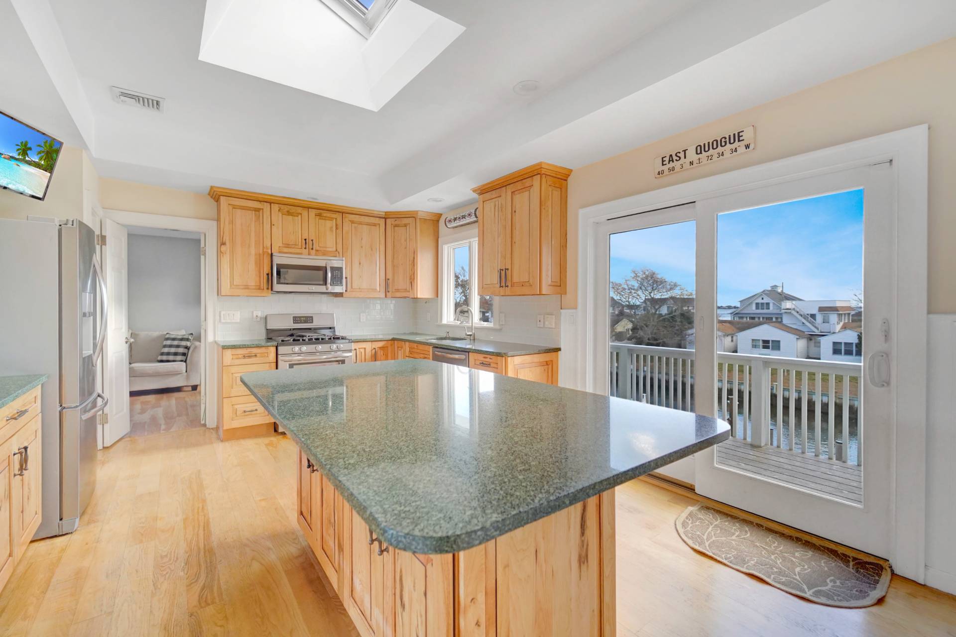 15 Marlin Road East Quogue, NY 11942 - Photo 5 of 28