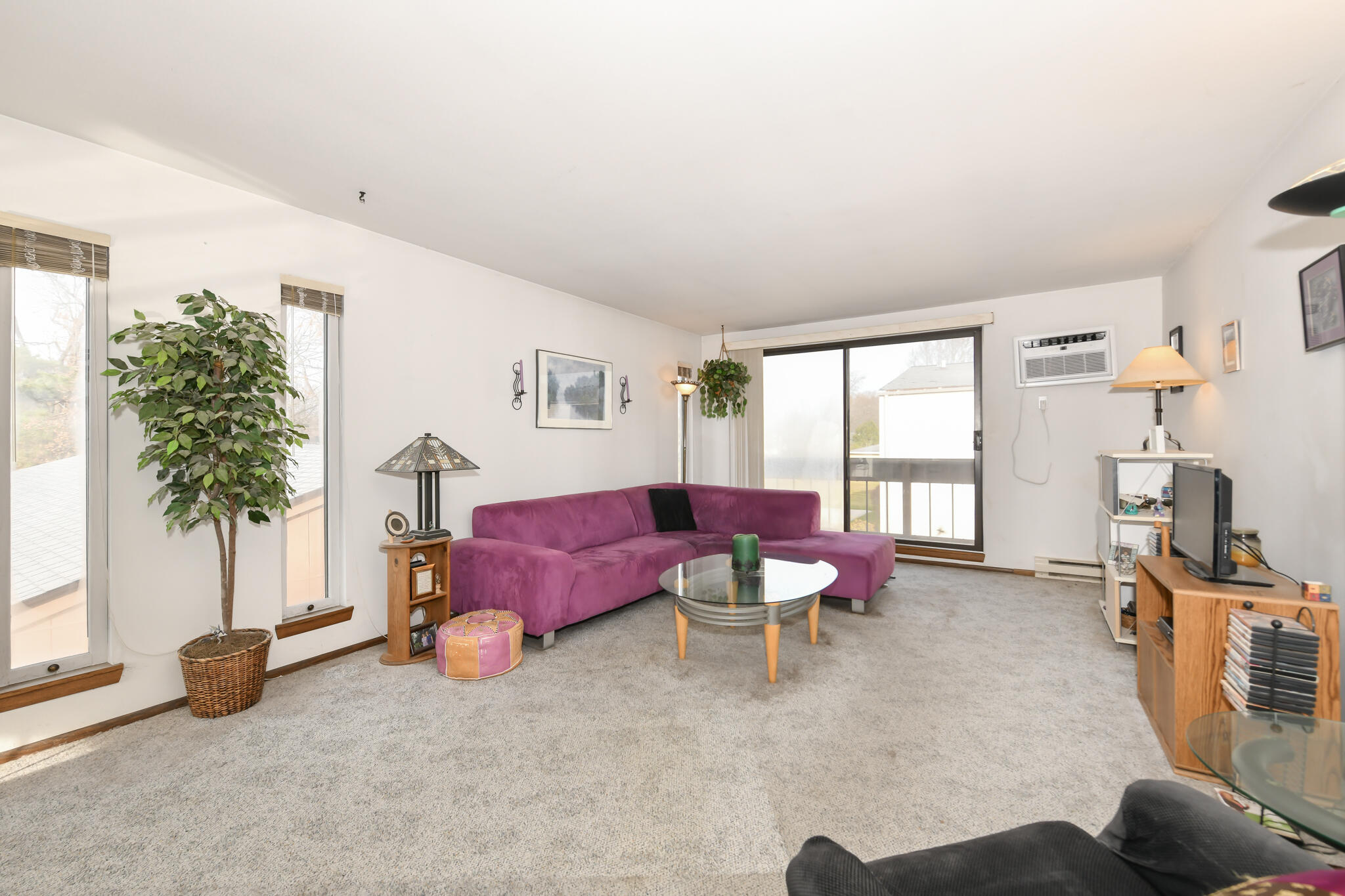 1876 Haymarket Road, Unit 8 Waukesha, WI 53189 - Photo 1 of 29 HEN_ (4)