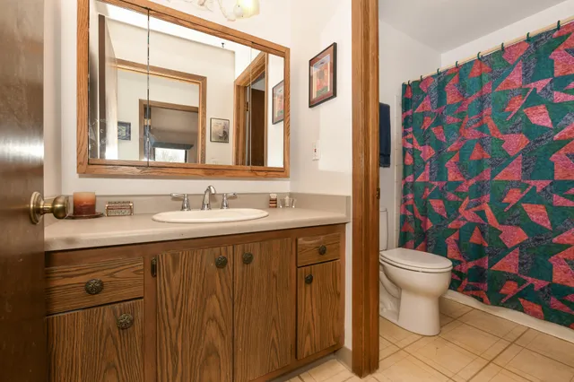 $160,000 | 1876 Haymarket Road, Unit 8, Waukesha, WI 53189