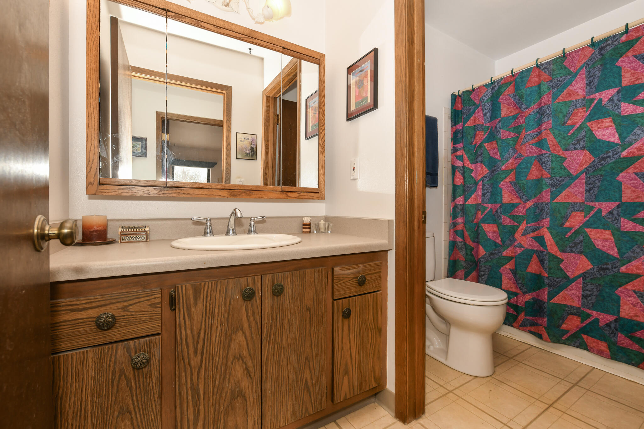 1876 Haymarket Road, Unit 8 Waukesha, WI 53189 - Photo 13 of 29 HEN_ (17)