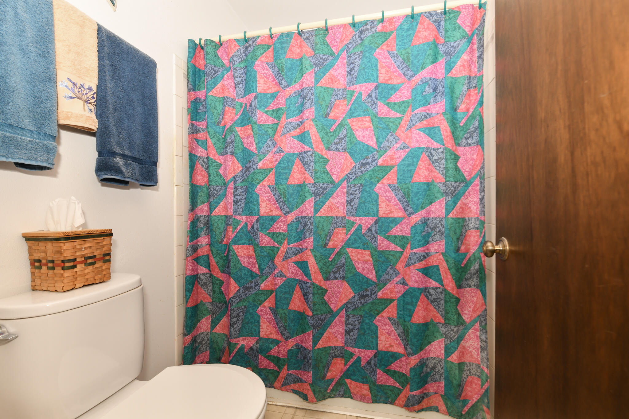 1876 Haymarket Road, Unit 8 Waukesha, WI 53189 - Photo 14 of 29 HEN_ (18)