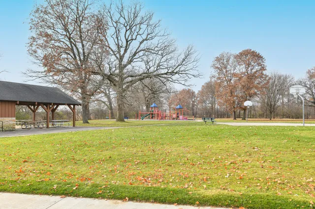 $160,000 | 1876 Haymarket Road, Unit 8, Waukesha, WI 53189