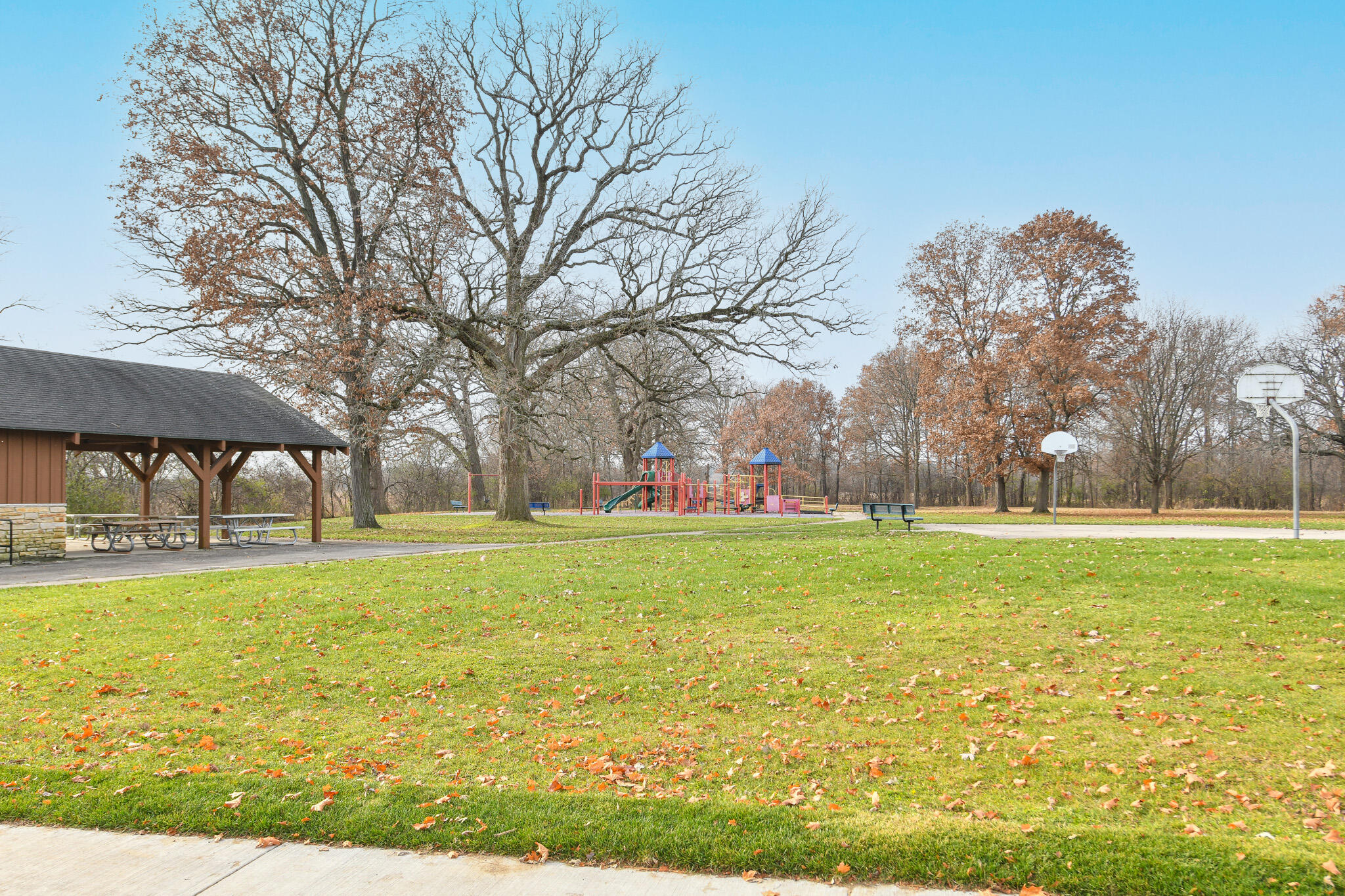 1876 Haymarket Road, Unit 8 Waukesha, WI 53189 - Photo 27 of 29 HEN_ (31)