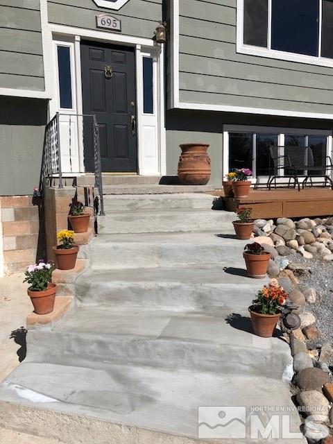 695 Alaska Street Reno, NV 89506 - Photo 3 of 17 Photo 3
