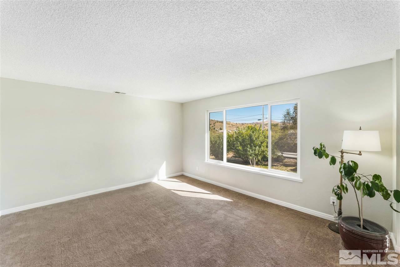 695 Alaska Street Reno, NV 89506 - Photo 5 of 17 Photo 5