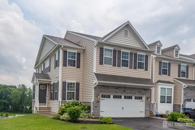 $789,999 | 601 Charleston Drive, Monroe Township, NJ 08831