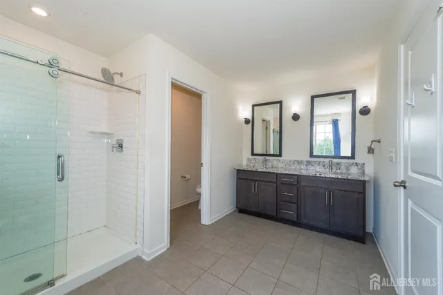 $789,999 | 601 Charleston Drive, Monroe Township, NJ 08831