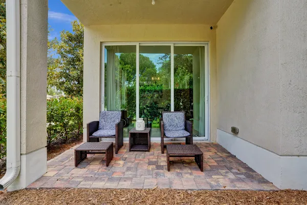 $525,000 | 99 Palm Lane, Royal Palm Beach, FL 33411
