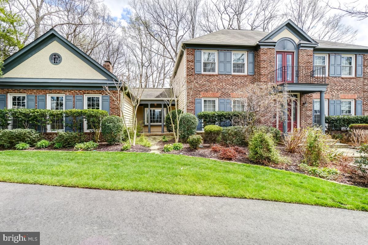 12445 Cavalier Drive Woodbridge, VA 22192 - Photo 3 of 69